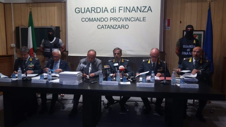 'Ndrangheta tra Calabria e Svizzera: 75 arresti e sequestrati beni per 169 milioni di euro