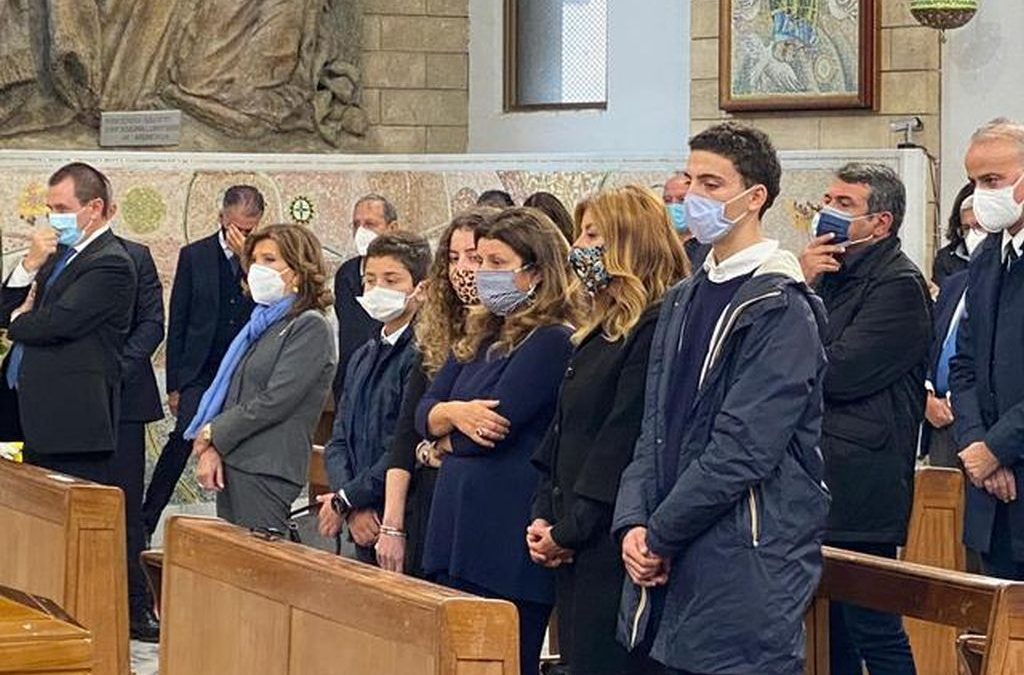 Morte Jole Santelli, commozione e applausi per l’ultimo saluto a Cosenza