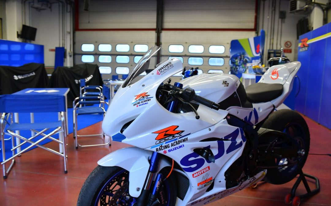 Suzuki presenta la Driving School GSX-R Racing Academy