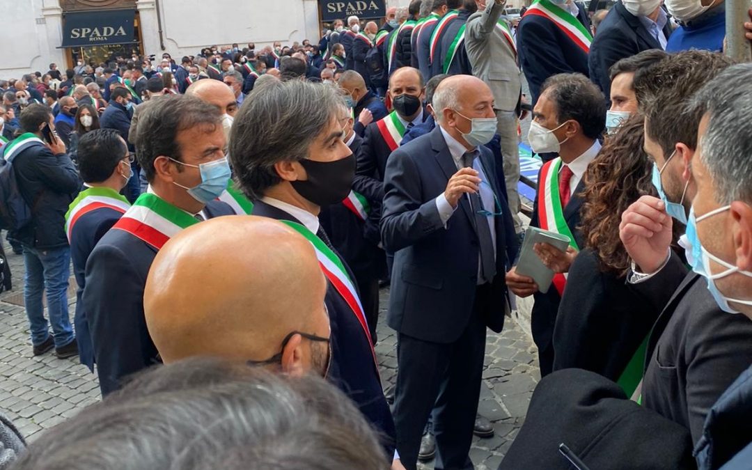 Occhiuto, Abramo e Falcomatà entrano a Palazzo Chigi