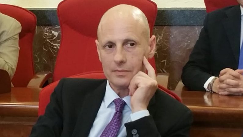 Comune di Vibo, l’ex assessore Pacienza revocato dal sindaco Limardo: «Sono stato il capro espiatorio»