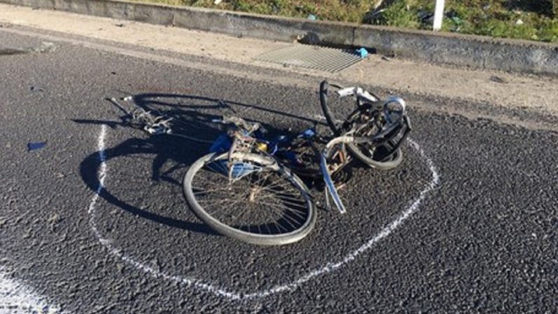 Scalea, ciclista travolto e ucciso sulla Statale 18