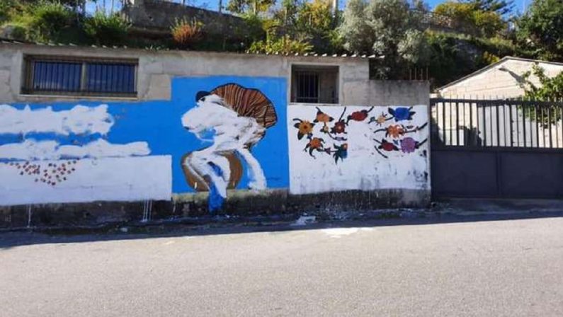 Riace, danneggiato il murale dedicato a Peppino Impastato