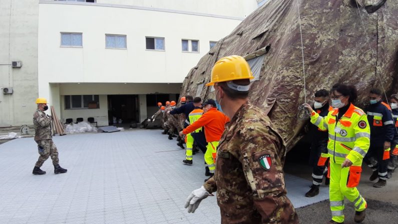 Coronavirus, Emergency lascia Crotone: finita la missione con l'ospedale