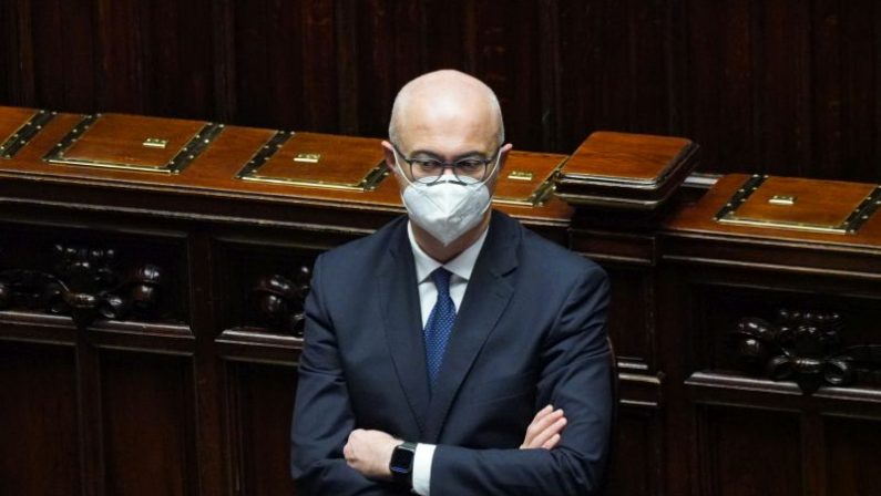 Governo, D’Incà “Avanti con Conte, a Renzi dico di correre insieme”