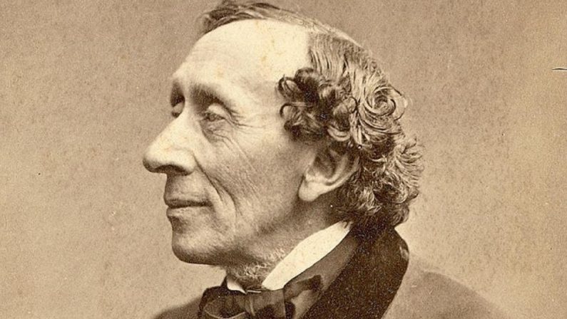 Hans Christian Andersen, “Un’intera storia sulla punta di un ago da rammendo”