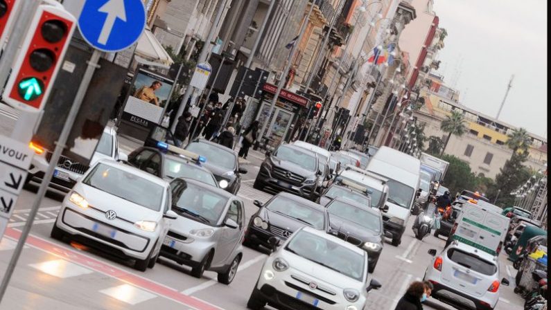 A gennaio immatricolazioni auto ancora in calo