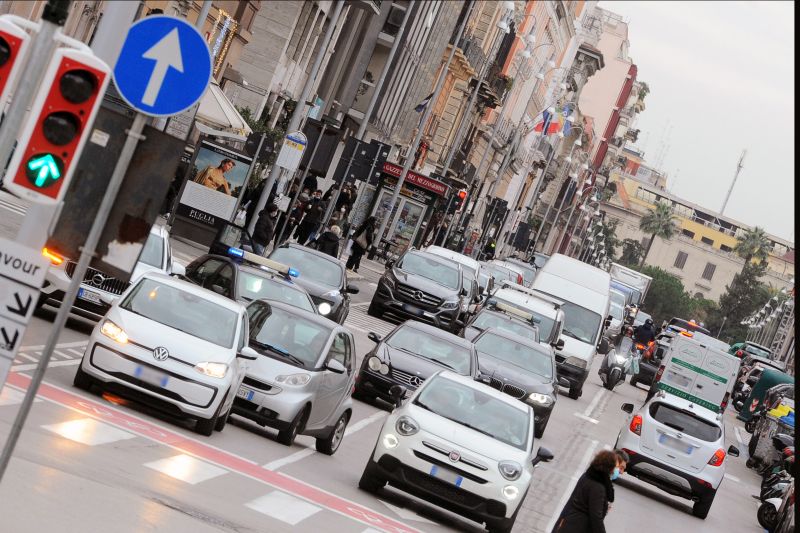 A gennaio immatricolazioni auto ancora in calo