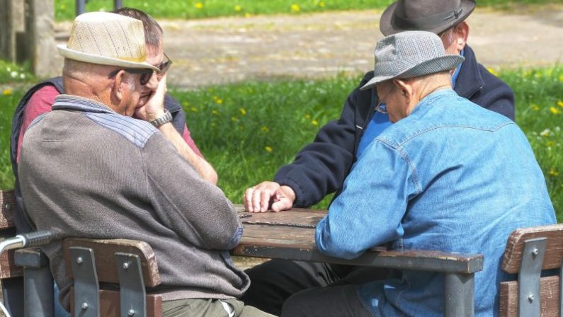 Pensioni, si confermano disuguaglianze e svantaggio per le donne