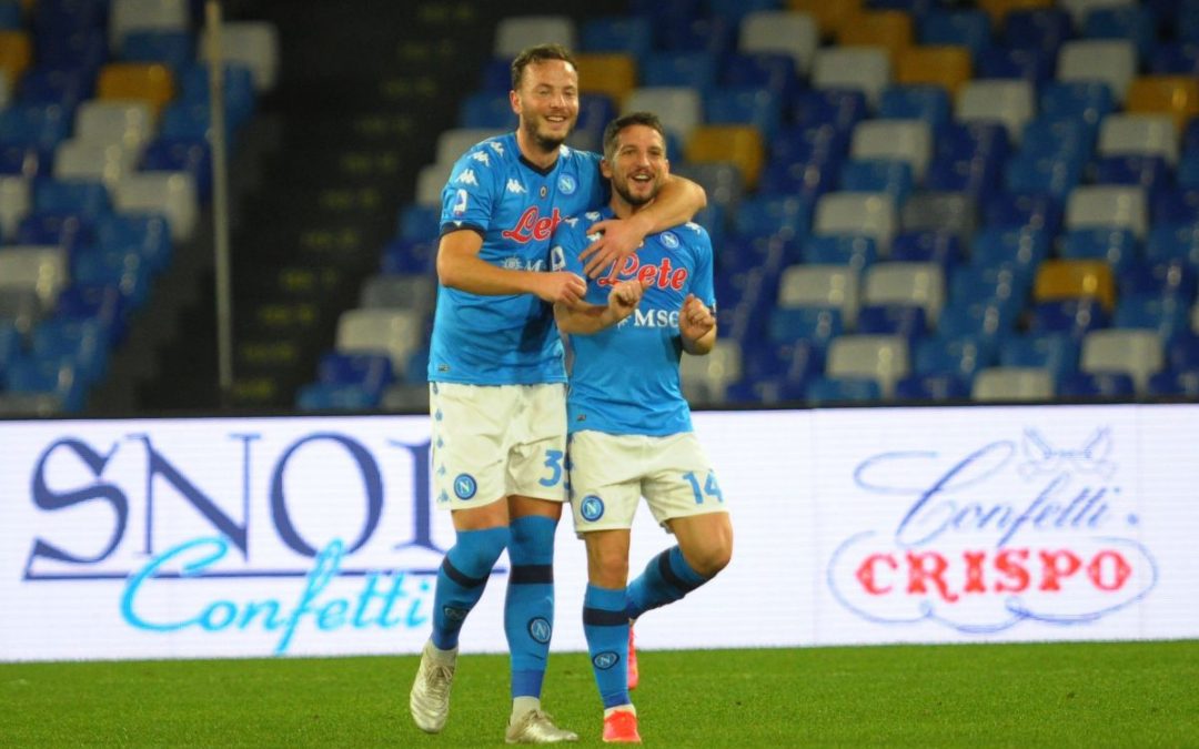 Il Napoli vince 2-0 il derby col Benevento, Mertens sugli scudi