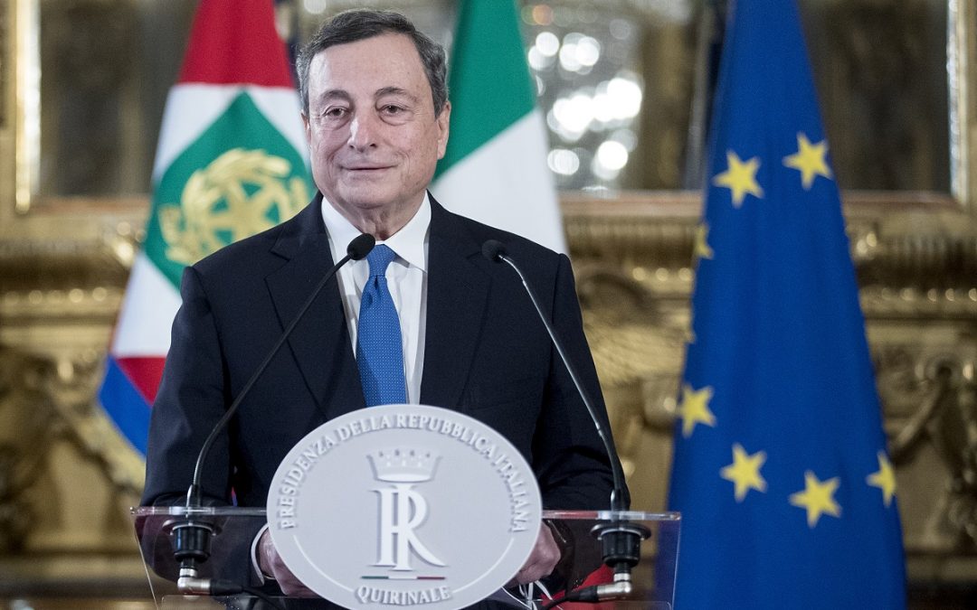 Mario Draghi dopo l'incontro con Mattarella al Quirinale