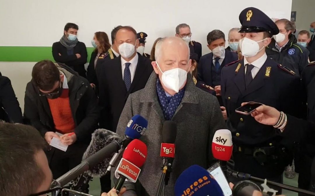 Gabrielli “In Italia niente sanzioni ma necessario vaccinarsi”