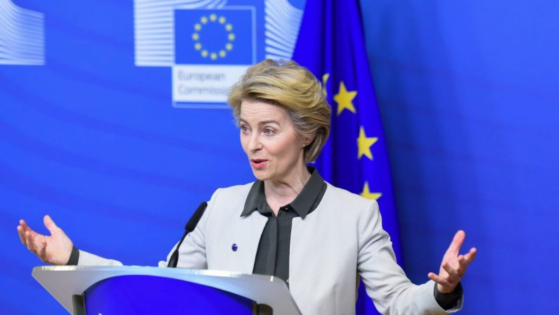 Vaccino, Von der Leyen “Da Pfizer consegna anticipata 50 milioni dosi”