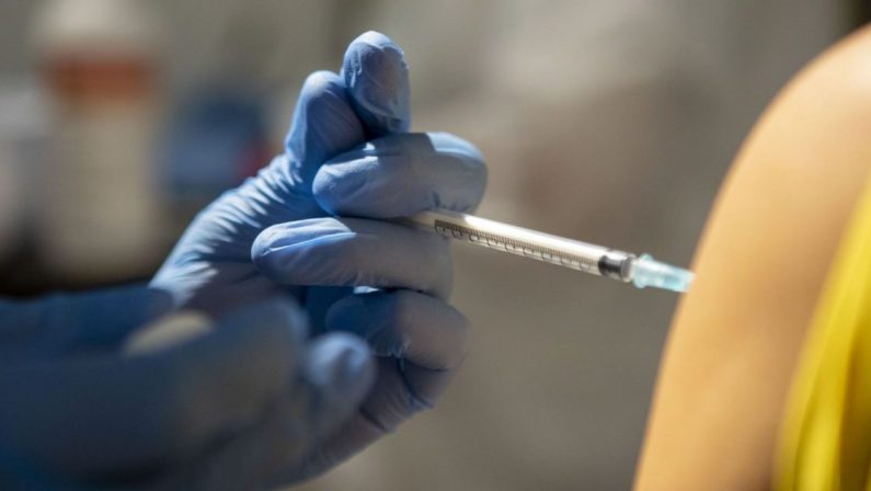 Covid, boom di vaccinazioni a Terranova da Sibari in zona rossa