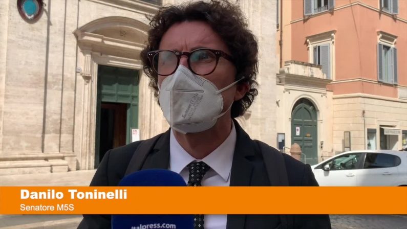 Toninelli “Coprifuoco? Se prematuro rischio nuove chiusure”