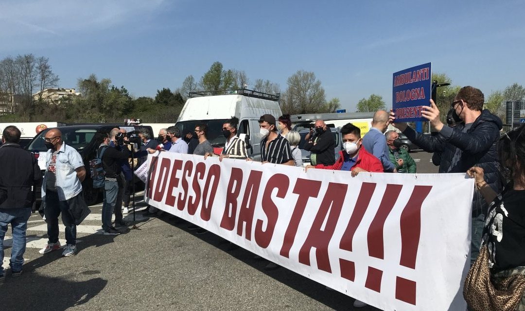 La protesta dei ristoratori sull'A1