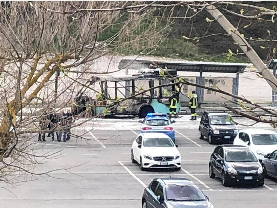 L'autobus andato a fuoco  '