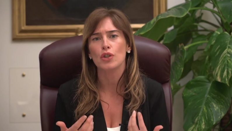 Boschi “Grillo si vergogni, fa torto a donne vittime violenza”