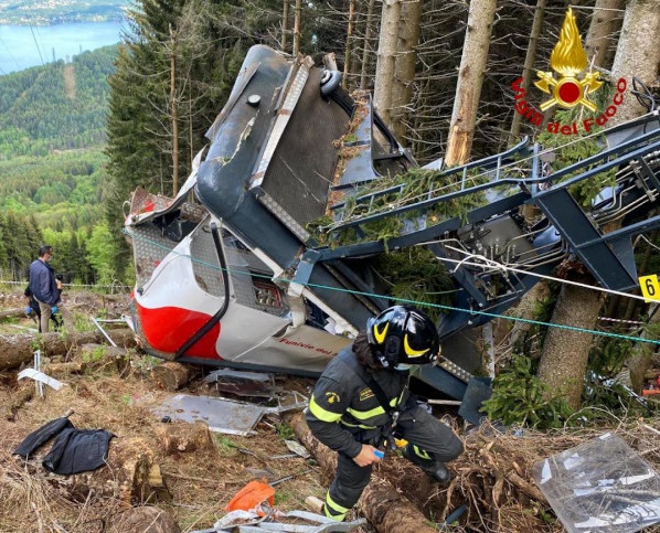 Tragedia funivia, due dubbi sull'impianto: proprietà da chiarire e vecchie contestazioni di «grave degrado»