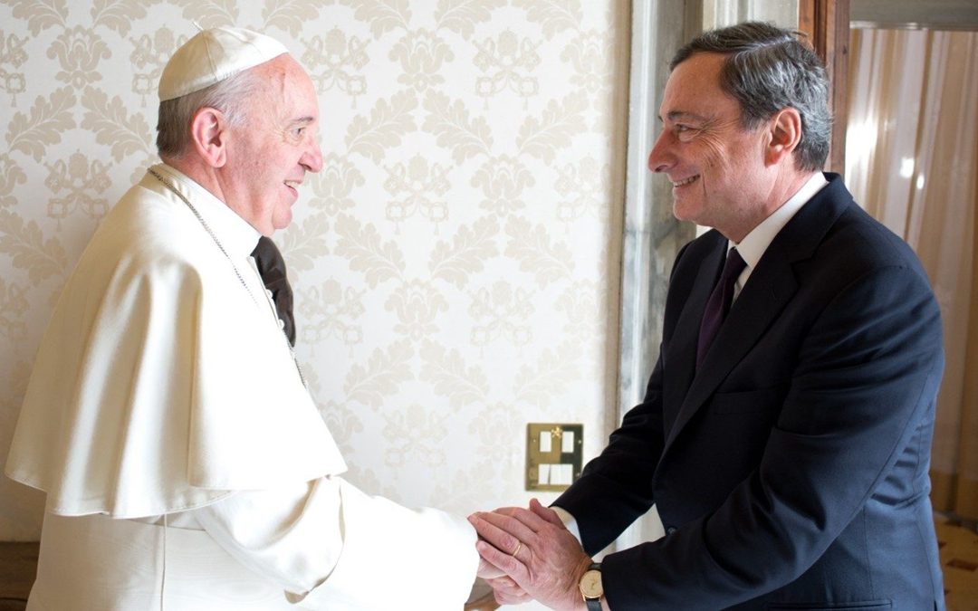 Papa Francesco e il premier Mario Draghi