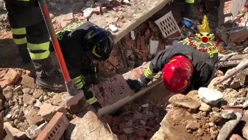 Greve in Chianti, crolla un’abitazione di due piani per una fuga di gas