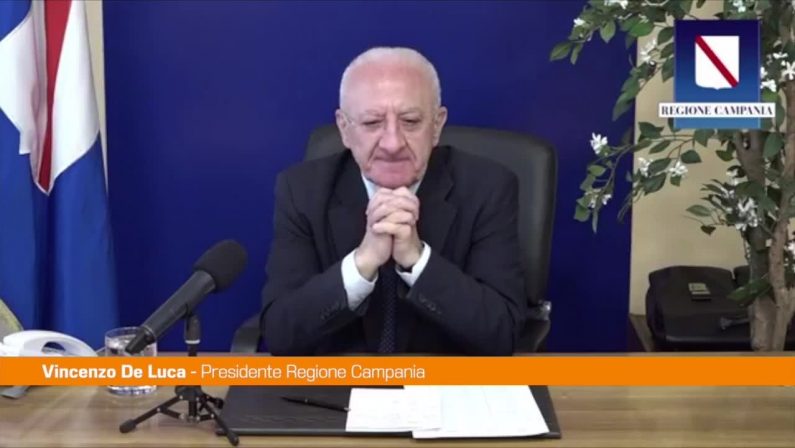 De Luca: “Vaccino ai turisti? Mancano le dosi”