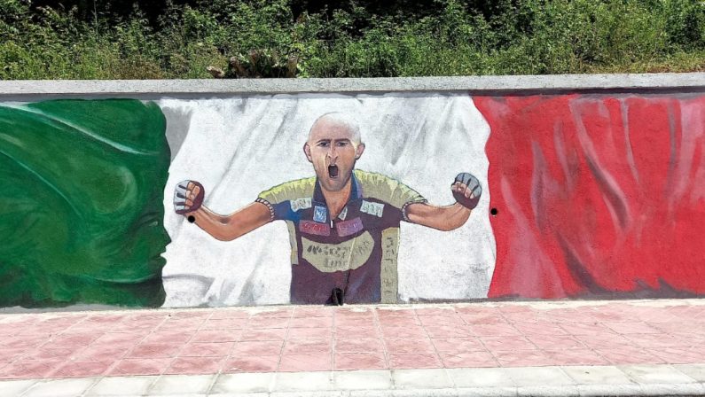 Murales su Pantani a San Mango d'Aquino, all'inaugurazione ci sarà Salvini