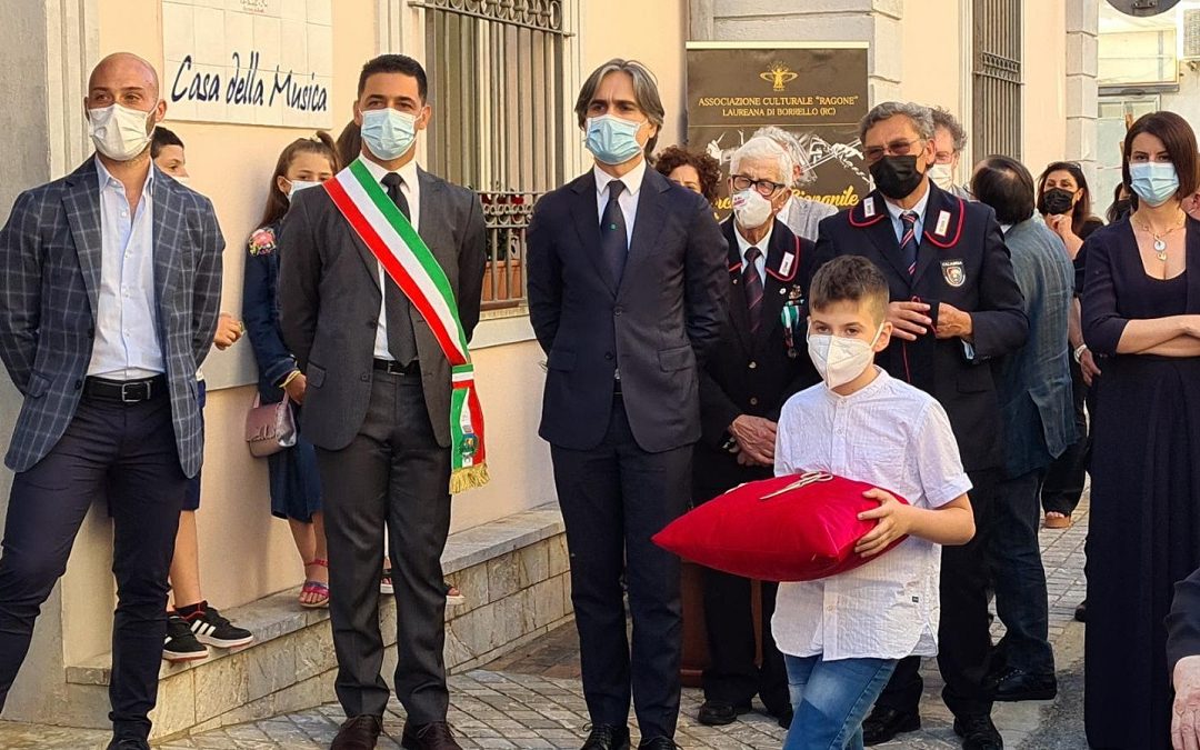 Il sindaco di Laureana di Borrello, Alberto Morano, e il sindaco metropolitano di Reggio Calabria, Giuseppe Falcomatà