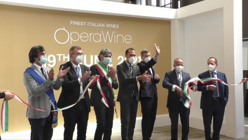 Il vino italiano torna protagonista