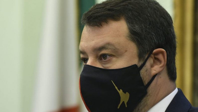 Voli di Stato, archiviato il procedimento su Matteo Salvini