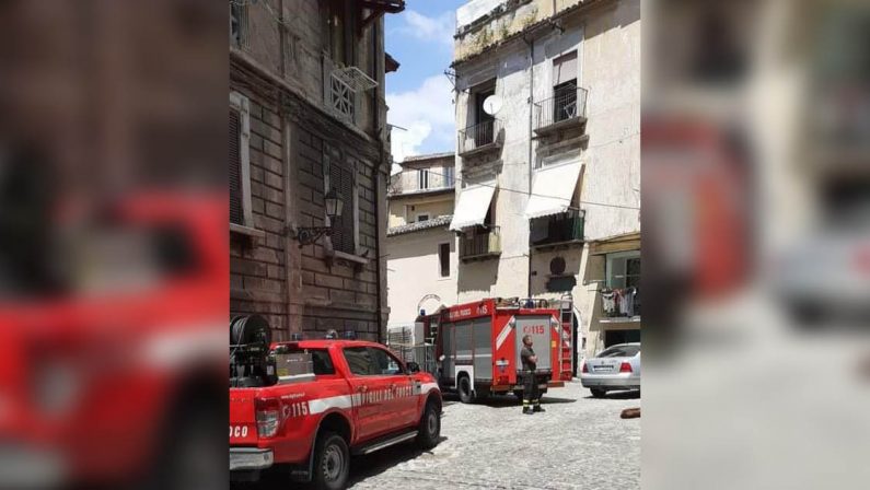 Cosenza, due nuovi crolli nel centro storico 