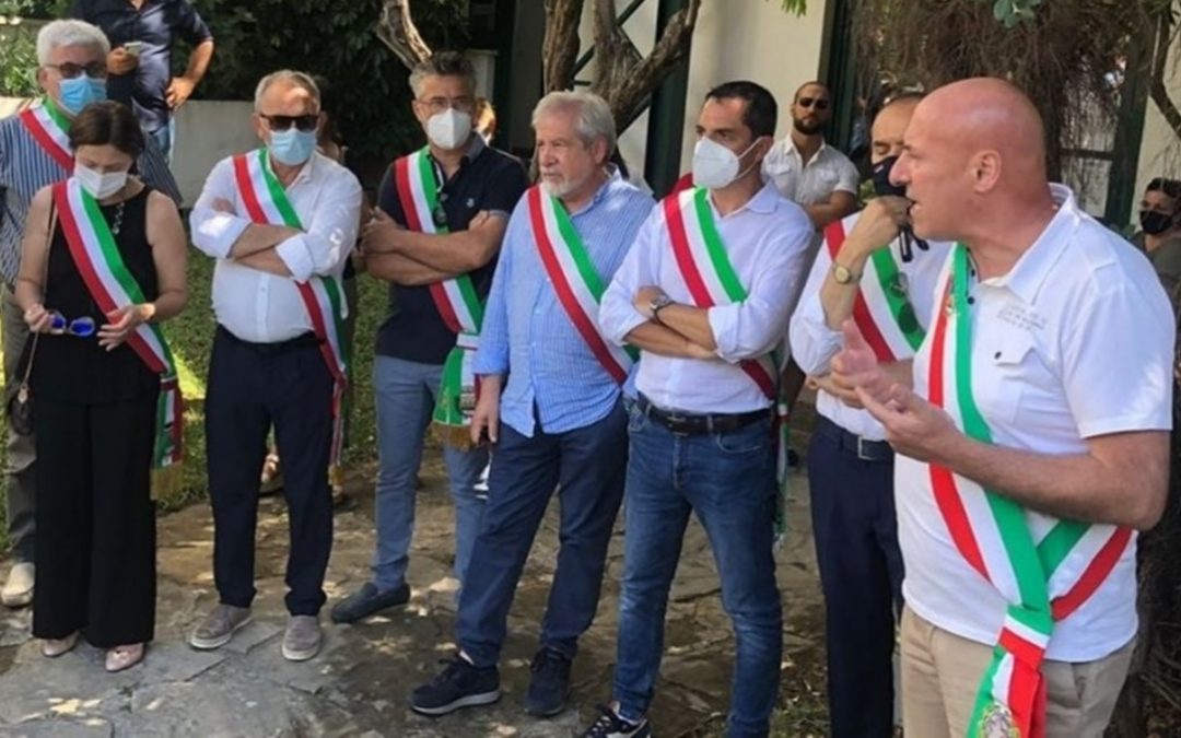 La protesta dei sindaci crotonesi