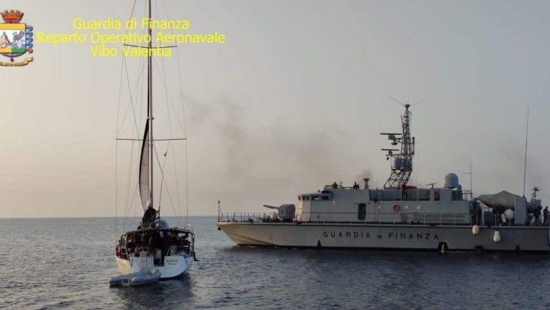 Nuovo soccorso di migranti al largo di Capo Spartivento: 95 persone sbarcate a Roccella