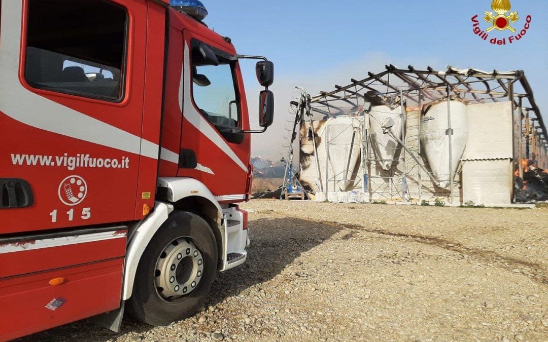 Ancora fiamme nel Potentino