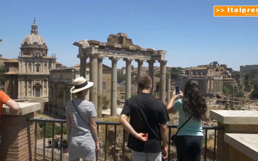 Turismo in tempo di pandemia, italiani scelgono svolta country