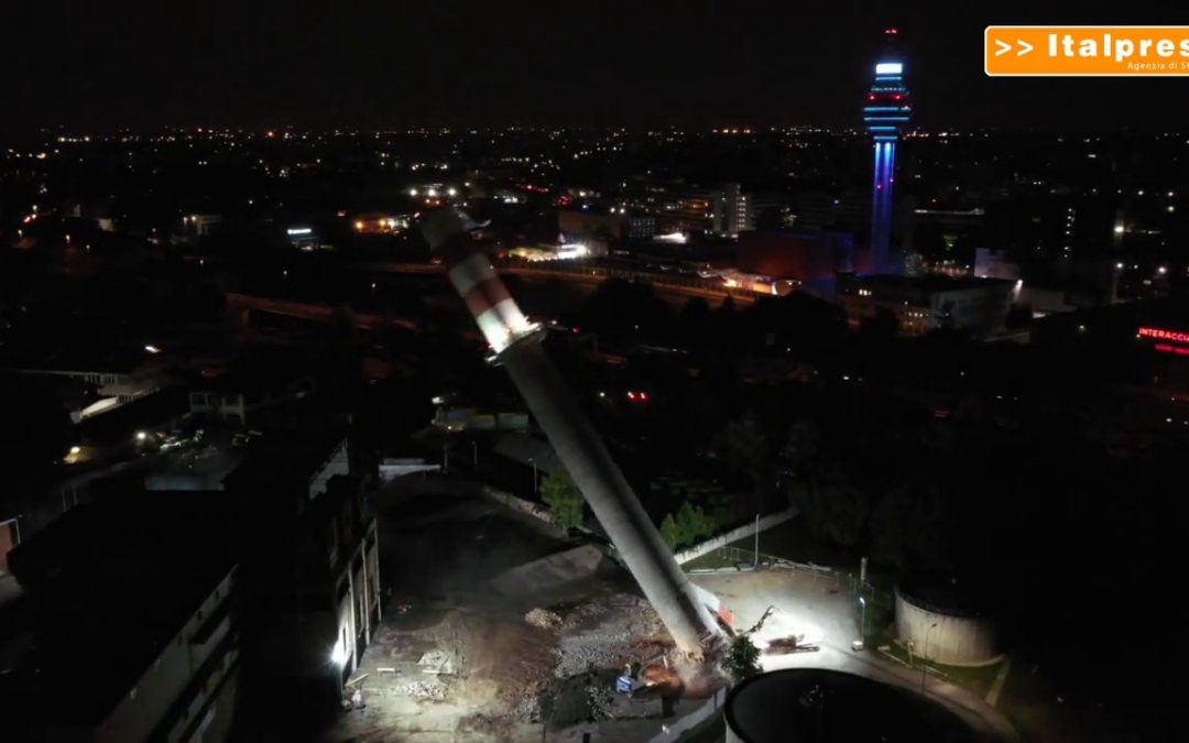 Demolito camino inceneritore, Sesto accelera verso la biopiattaforma