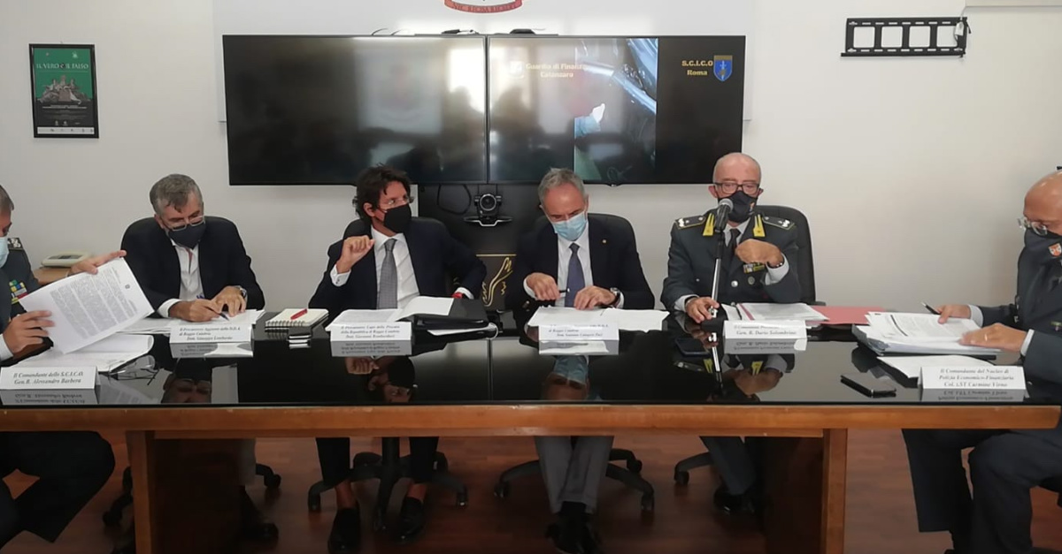 La conferenza stampa per l'operazione Crypto