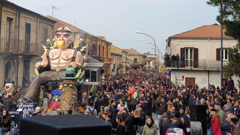 Migliaia di persone presenti al Carnevale MileteseGrande affluenza di pubblico all’edizione 2019