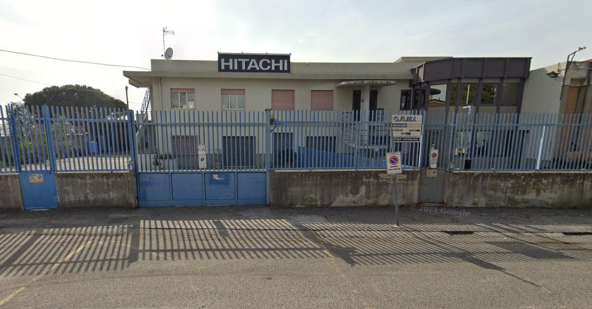 Finisce sulla sedia a rotelle, Hitachi adegua la sua sede a Reggio