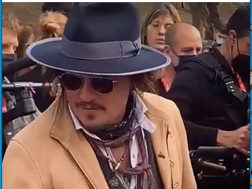 VIDEONOTIZIA - Johnny Depp E La Grande Accoglienza Al Festival Del ...