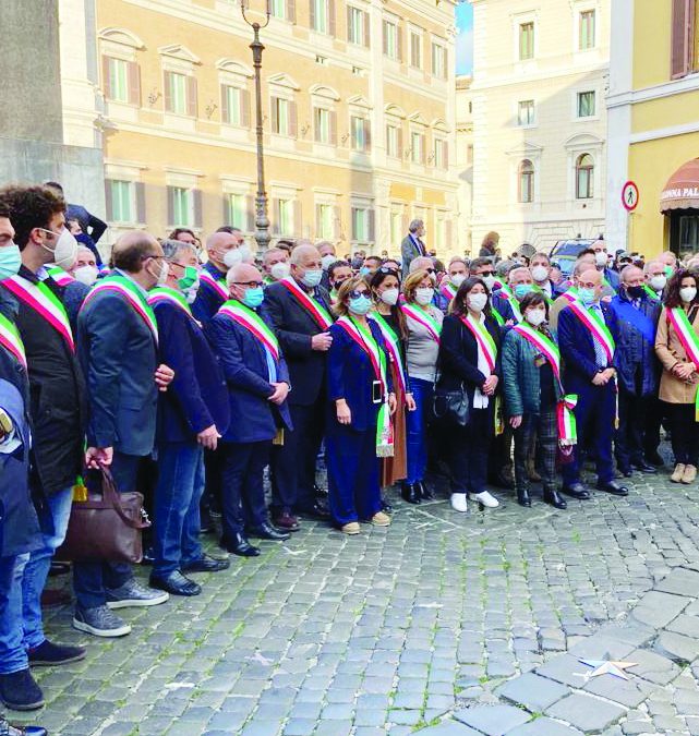 Una protesta dei sindaci di Recovery Sud