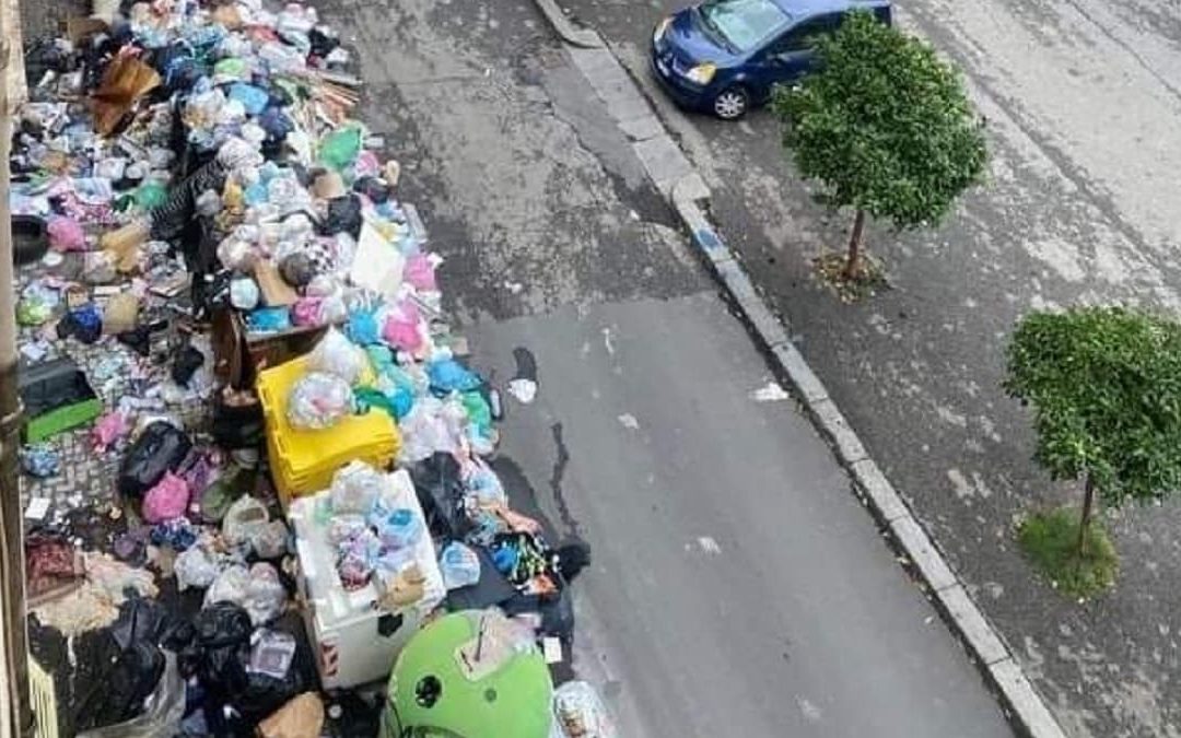 Catania, dopo Apollo e Poppea il ciclone monnezza