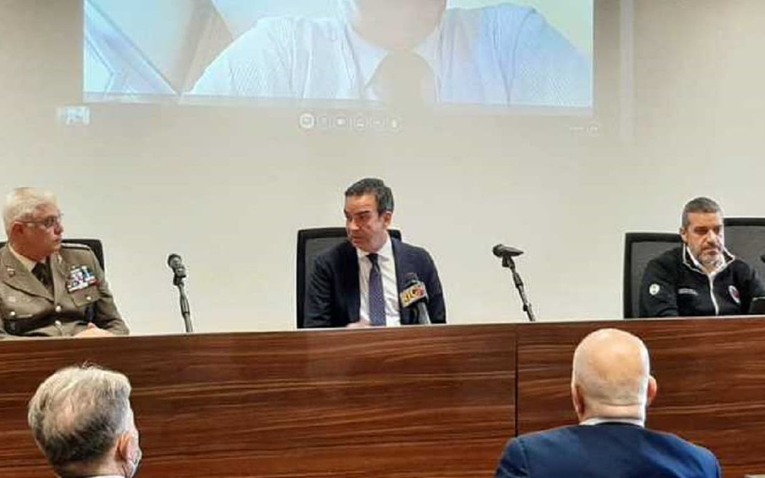 Roberto Occhiuto durante la riunione di oggi