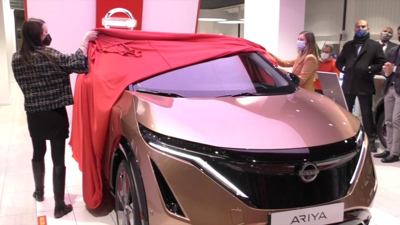 Con Ariya Nissan “accelera” sull’elettrico