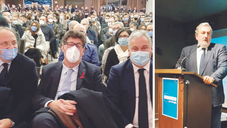 Nasce «Insieme per la Puglia», il presidente Emiliano guarda oltre: «Con Pd e M5S per vincere in Italia»