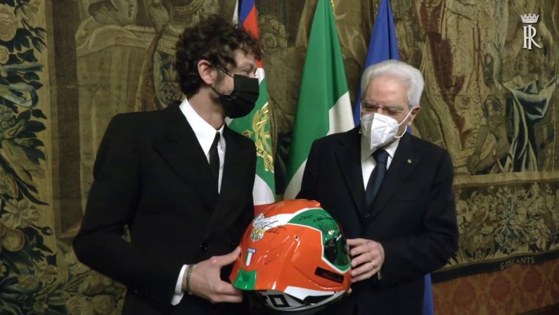 Valentino Rossi e Cairoli con i vertici FMI al Quirinale da Mattarella