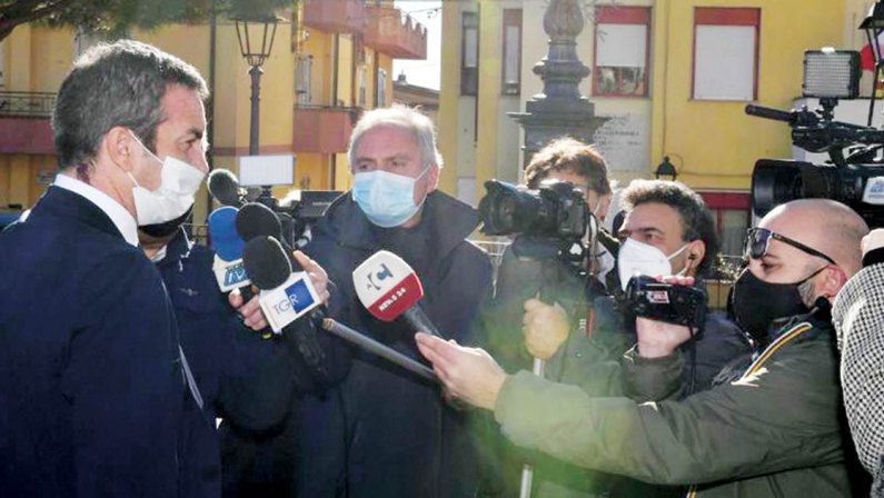 Gli attentati e le vaccinazioni, se cambia Platì migliora la Calabria