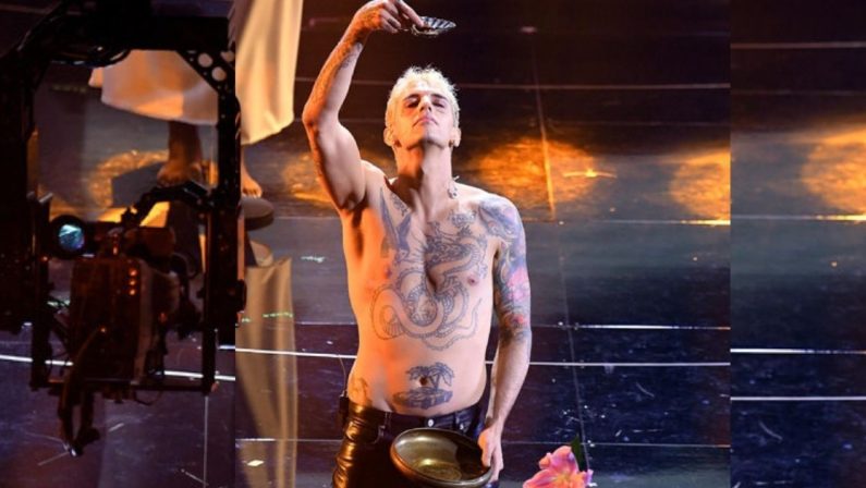 Sanremo 2022, Achille Lauro indigna i cattolici