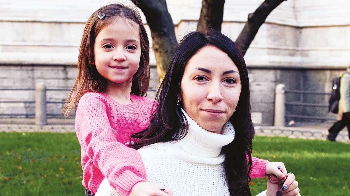 Mamma Giulia e figlia Chiara «Le gag su YouTube ci hanno cambiato la vita» Il Quotidiano del Sud
