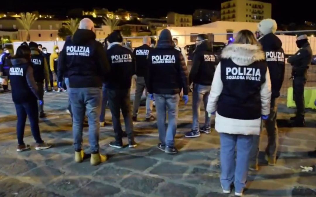 Sette migranti morti per ipotermia, arrestato presunto scafista